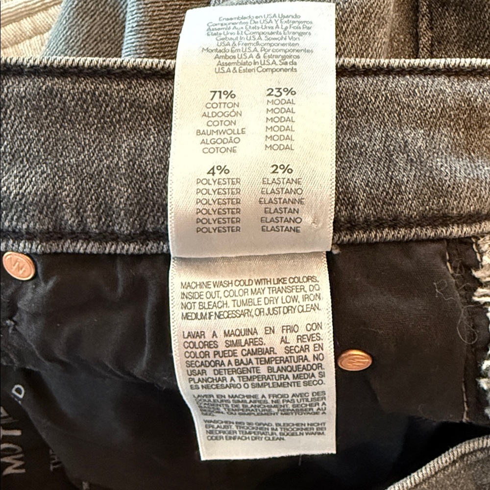 MOTHER The Rascal Sliced up Heel in Digging up Dirt 24 Flare Jeans Grey - Picture 12 of 14